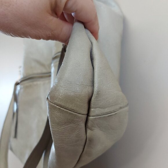 Anna Corinna leather mid city fold over tote - Picture 5 of 12